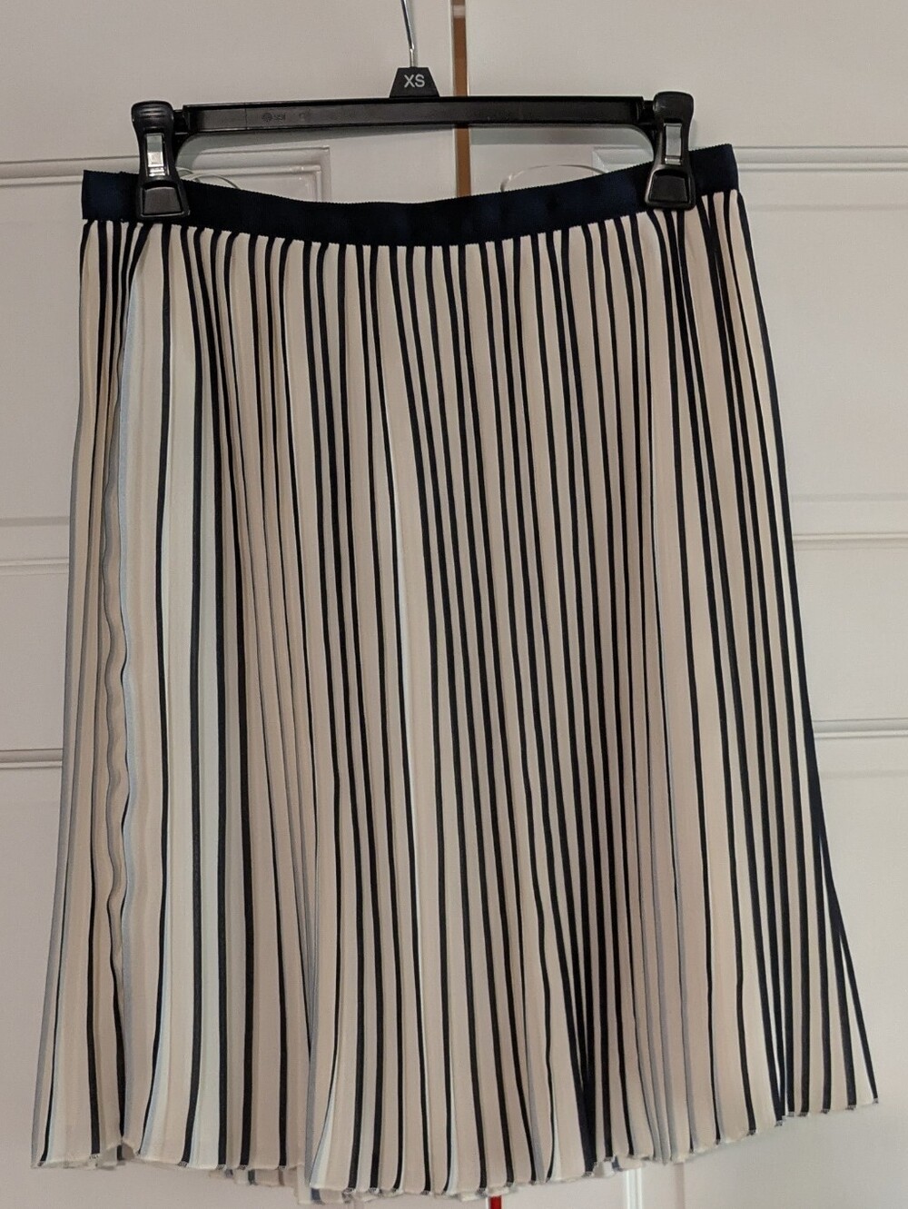 J.Crew Navy & Cream Vertical Stripe PNautical Preppy Pleated Striped Misi Skirt